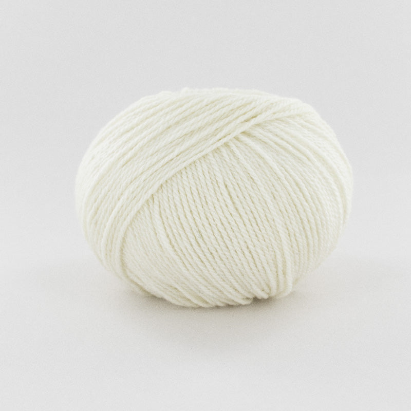 Fonty TARTAN 3 2022 Natur Ecru
