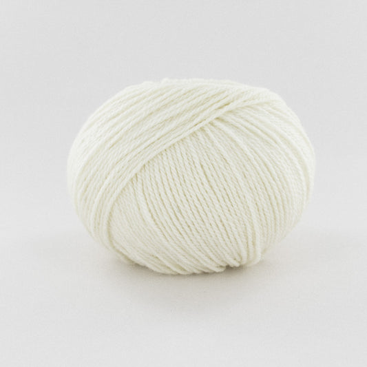 Fonty TARTAN 3 2022 Natur Ecru